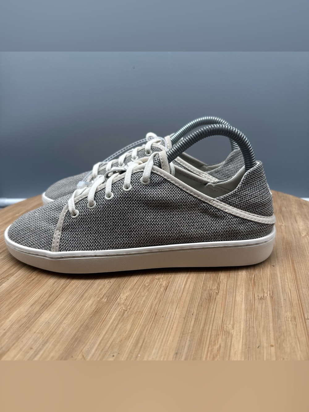 OluKai Pehuea Li Womens Size 7 Tapa Sand Casual Sneakers 20379 NEW